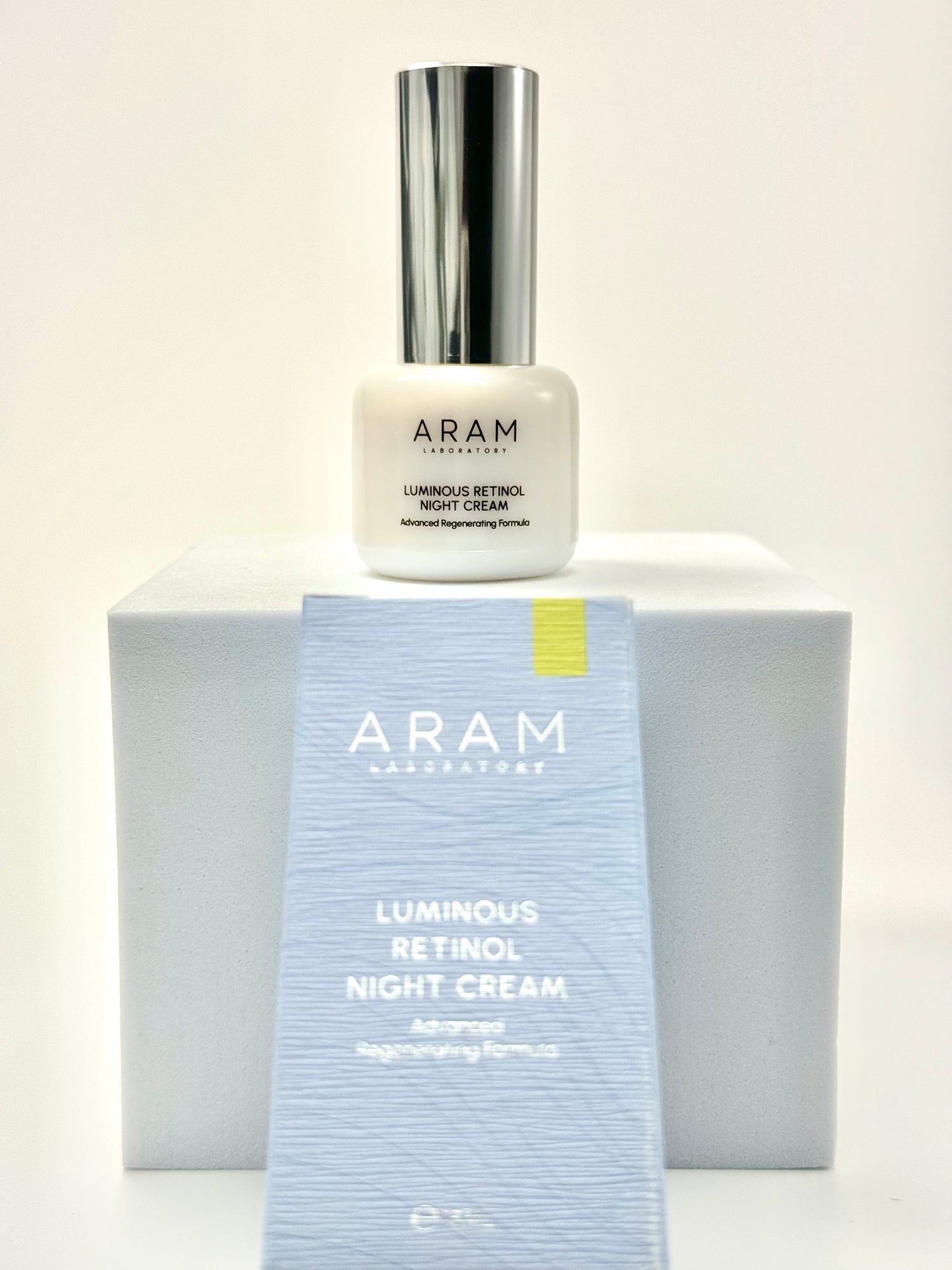 Luminous Retinol Night Cream: Advanced Regenerating Formula